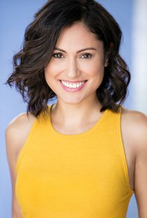 Pilar Holland